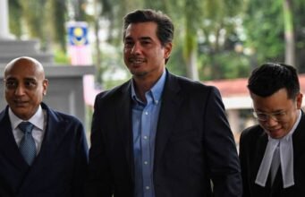 Malang si Adam Radlan!