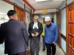 ‘Ebit Lew Minta Saya Buka Pakaian…’