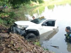 Pemandu melopong trak pikap dan wang tunai RM500 ribu lesap