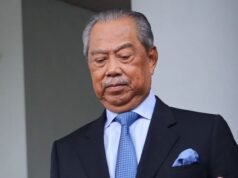 Menang sorak, ‘kampung’ sendiri tergadai ke Muhyiddin?