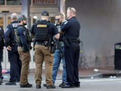 10 maut, 30 cedera kenderaan rempuh orang ramai