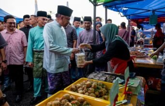 Anwar arah KPDN pantau harga makanan di bazar Ramadan