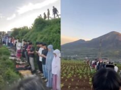 Jemaah Wonosobo solat raya dalam kebun
