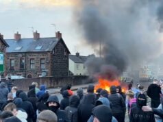 Tunjuk perasaan anti-pendatang gegar Ireland Utara